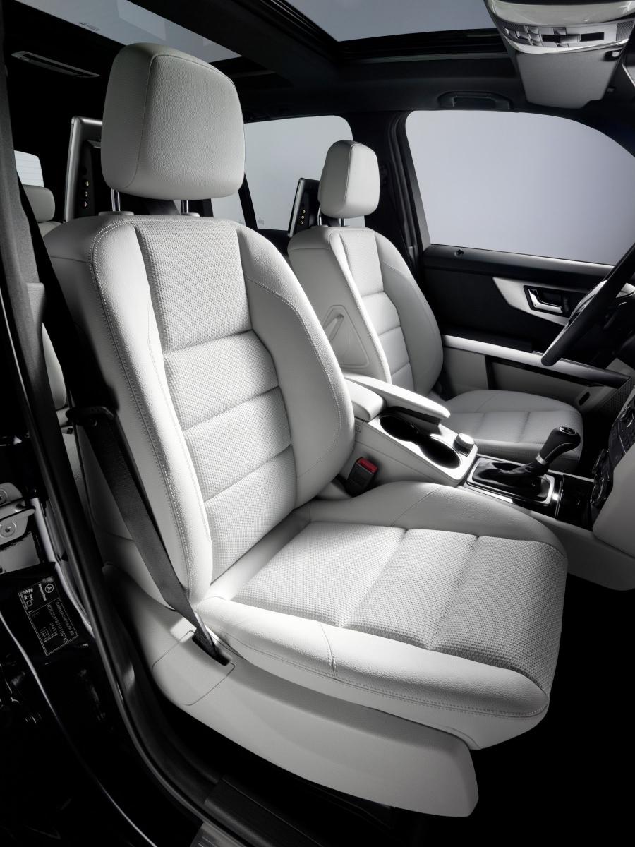  Mercedes-Benz GLK-Class 2010 года  (фото 48 из 224)
